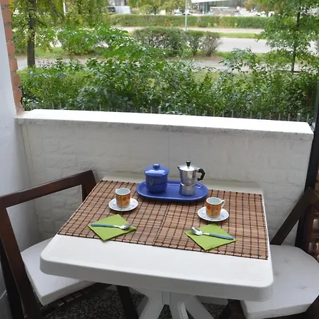 Apartamento Casa Leonardo Milão