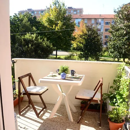 Apartamento Casa Leonardo Milão